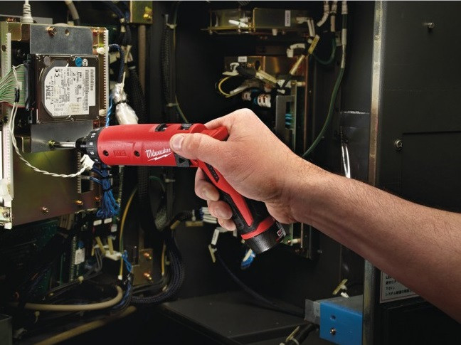 Электроотвертка Milwaukee M4 D-202B Электроотвертка Milwaukee M4 D-202B
