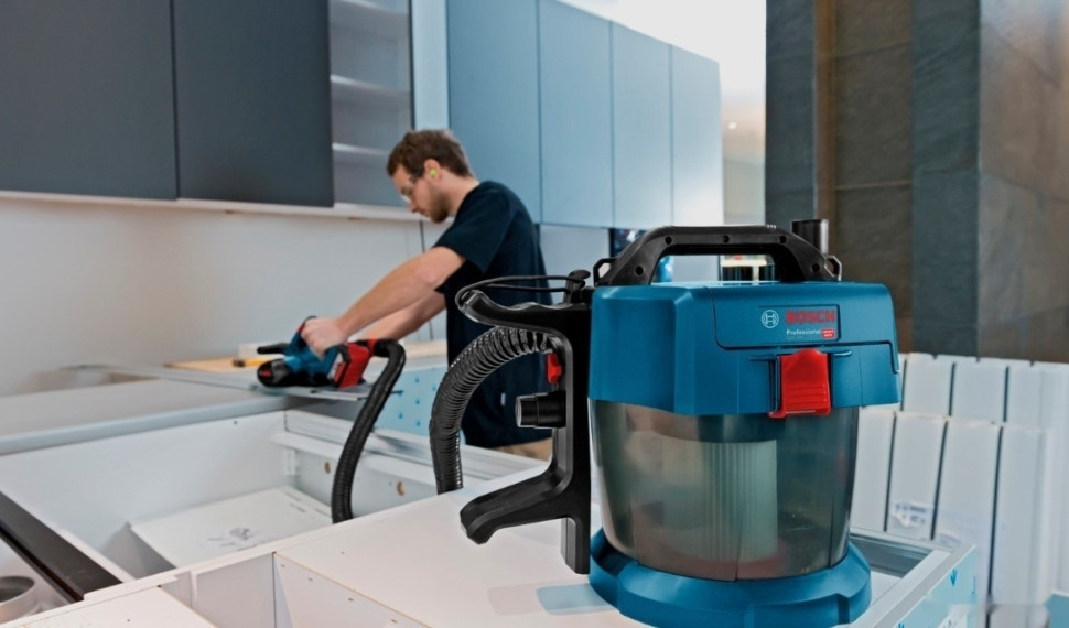 Пылесос Bosch GAS 18V-10 L Professional (без аккумулятора) Пылесос Bosch GAS 18V-10 L Professional (без аккумулятора)