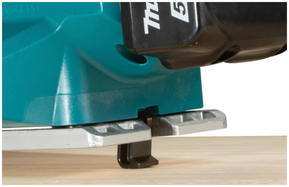 Электрорубанок Makita DKP181ZJ (без АКБ, кейс) Электрорубанок Makita DKP181ZJ (без АКБ, кейс)