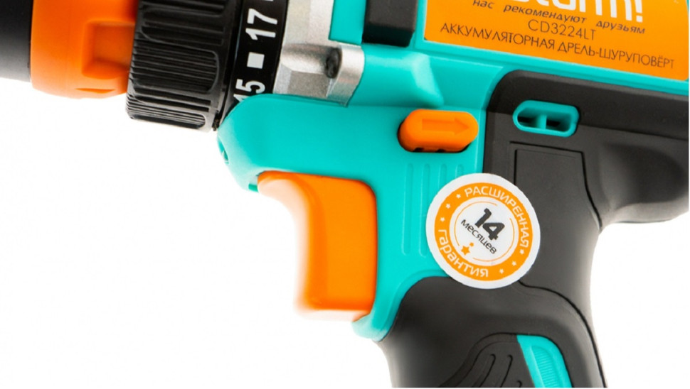 Дрель-шуруповерт Sturm CD3224LT (с 2-мя АКБ, кейс) Дрель-шуруповерт Sturm CD3224LT (с 2-мя АКБ, кейс)