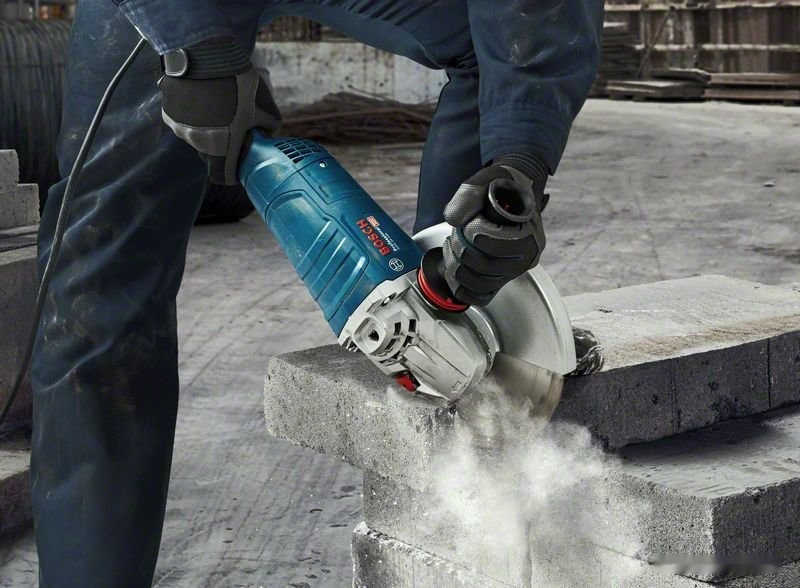 Угловая шлифмашина Bosch GWS 24-230 Professional 06018C3000 Угловая шлифмашина Bosch GWS 24-230 Professional 06018C3000