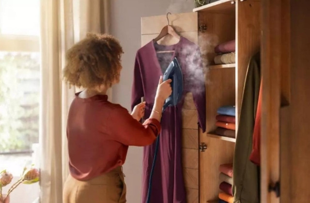 Утюг Philips PSG7130/20