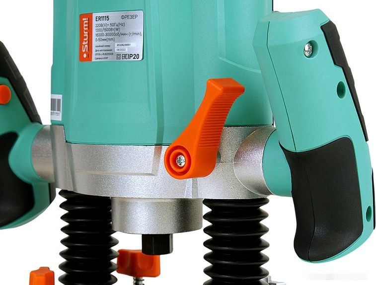 Фрезер Sturm ER1115