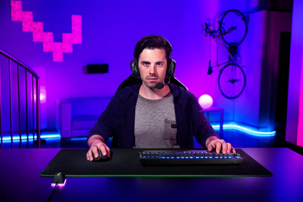 Наушники RAZER Blackshark V2 Pro Наушники RAZER Blackshark V2 Pro