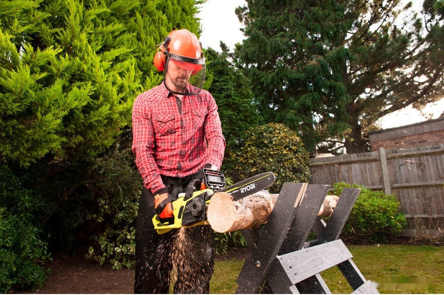 Электрическая пила Ryobi RCS1935B Электрическая пила Ryobi RCS1935B