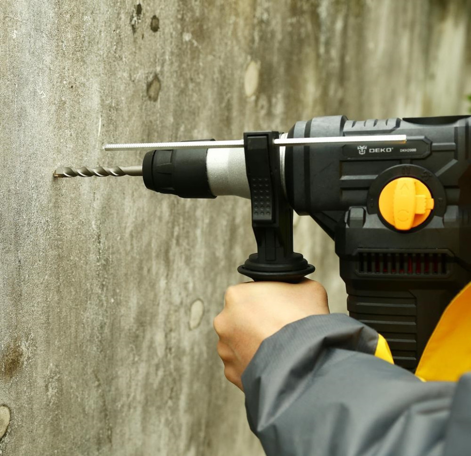 Перфоратор Deko DKH2000 SET 10 Перфоратор Deko DKH2000 SET 10