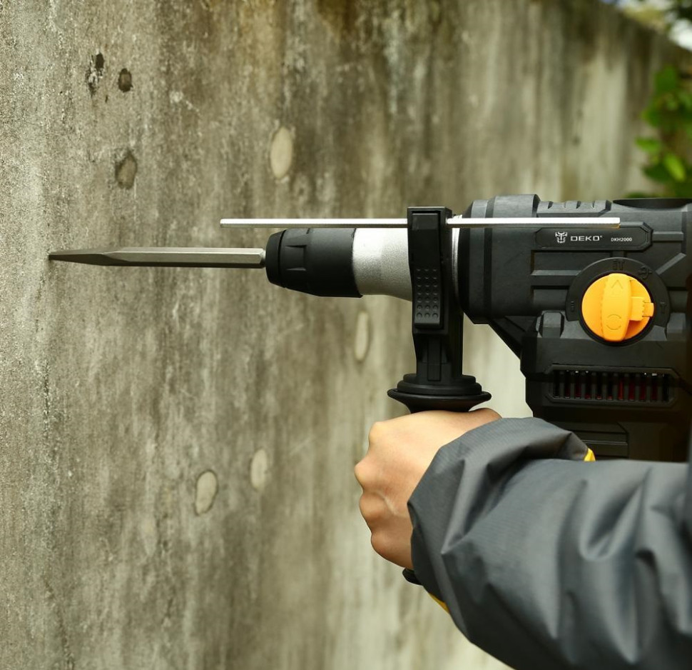 Перфоратор Deko DKH2000 SET 10 Перфоратор Deko DKH2000 SET 10