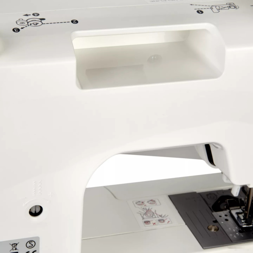 Электромеханическая швейная машина Brother XN-1700 Электромеханическая швейная машина Brother XN-1700