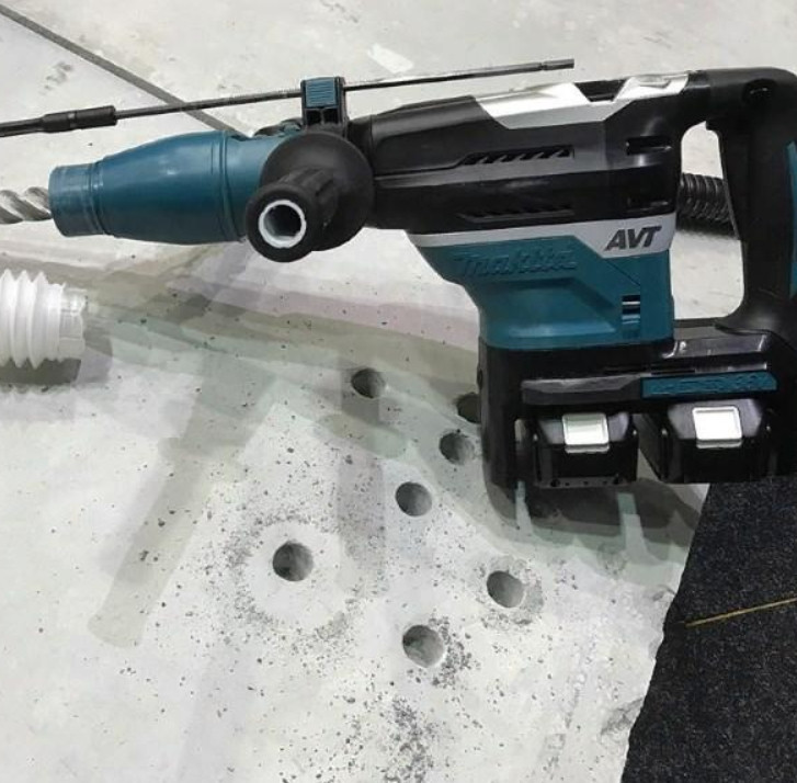 Перфоратор Makita DHR400ZK (без АКБ) Перфоратор Makita DHR400ZK (без АКБ)