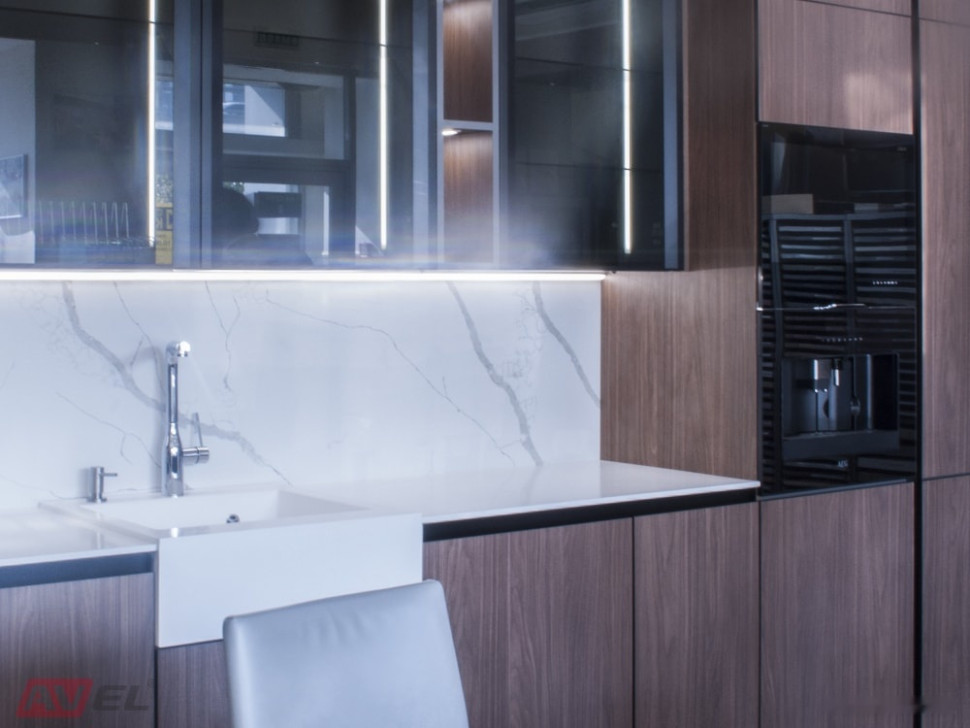 Телевизор AVEL AVS240KS Smart (черный) Телевизор AVEL AVS240KS Smart (черный)