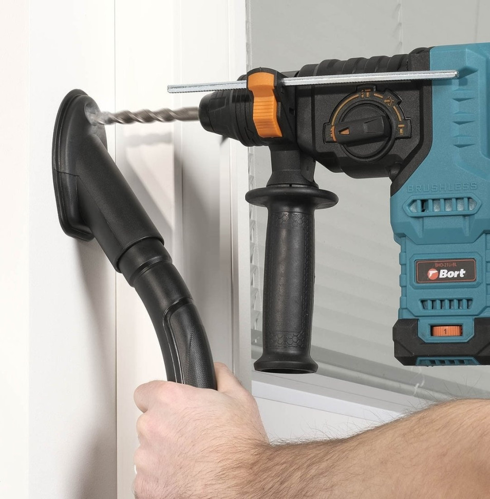 Промышленный пылесос BORT BAX-700