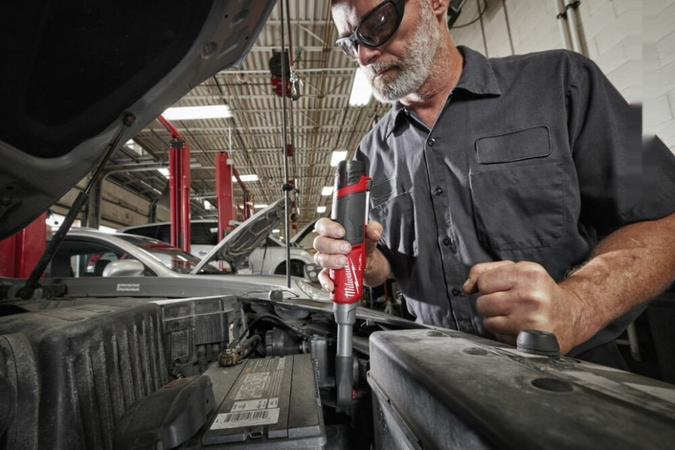 Трещотка Milwaukee M12 FUEL M12FHIR14LR-0 4933480790 (без АКБ)