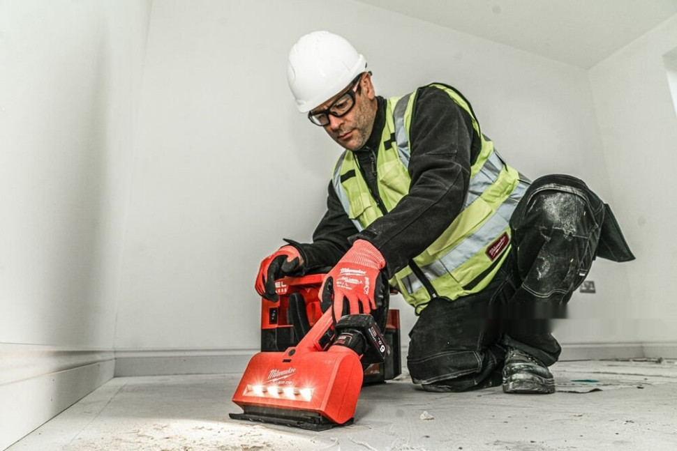 Насадки для пылесосов Milwaukee M12 AIR-TIP M12AUN-0 4932479461 (без АКБ) Насадки для пылесосов Milwaukee M12 AIR-TIP M12AUN-0 4932479461 (без АКБ)