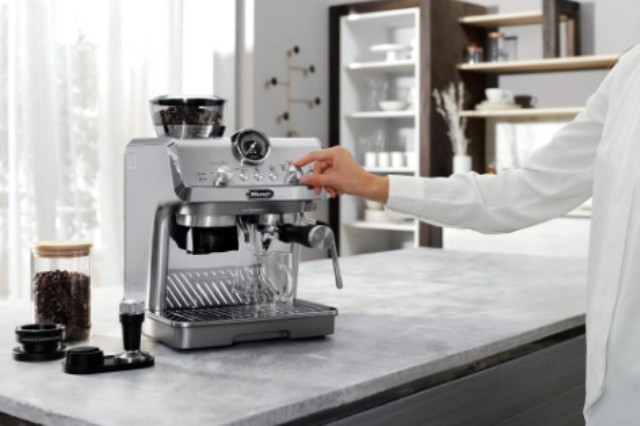 Кофемашина Delonghi EC9255.M