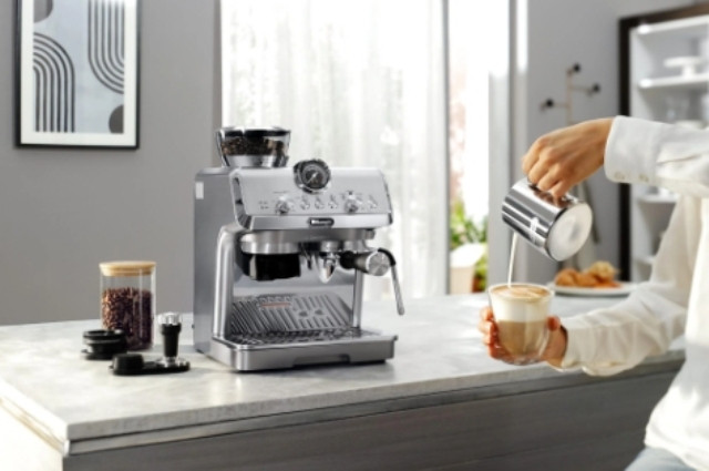 Кофемашина Delonghi EC9255.M