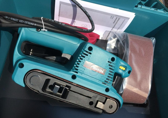 Шлифовальная машина Makita 9911K Шлифовальная машина Makita 9911K