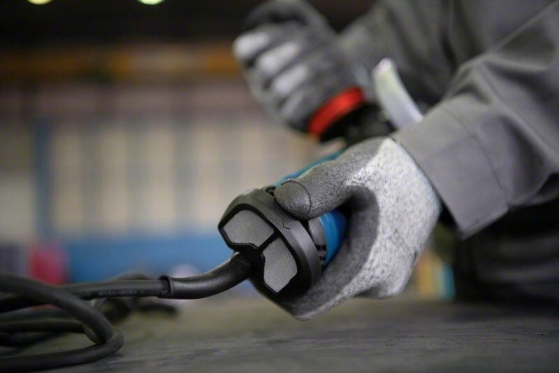 Угловая шлифмашина Bosch GWX 17-125 S Professional 06017D2300 Угловая шлифмашина Bosch GWX 17-125 S Professional 06017D2300