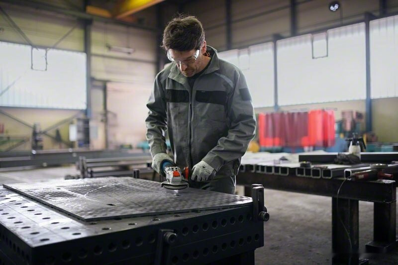 Угловая шлифмашина Bosch GWX 17-125 S Professional 06017D2300 Угловая шлифмашина Bosch GWX 17-125 S Professional 06017D2300