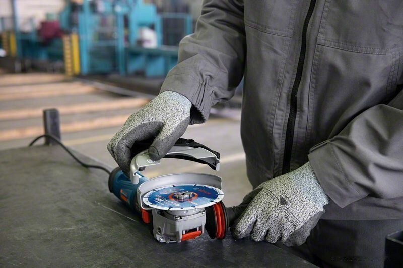 Угловая шлифмашина Bosch GWX 17-125 S Professional 06017D2300 Угловая шлифмашина Bosch GWX 17-125 S Professional 06017D2300