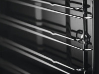 Духовой шкаф Electrolux EOF3H50BX