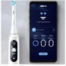 Электрическая зубная щетка Oral-B iO 7 (белый)