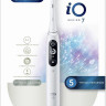 Электрическая зубная щетка Oral-B iO 7 (белый)