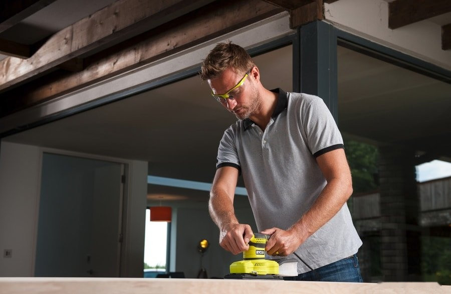 Шлифовальная машина Ryobi RSS200-GA20 Шлифовальная машина Ryobi RSS200-GA20