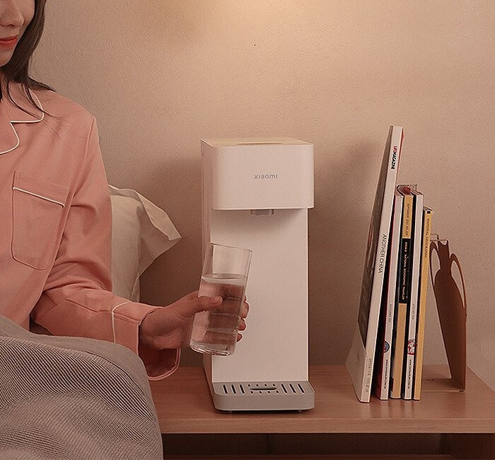 Электрический чайник Xiaomi Smart Water Dispenser MJMY23-A (евровилка) Электрический чайник Xiaomi Smart Water Dispenser MJMY23-A (евровилка)