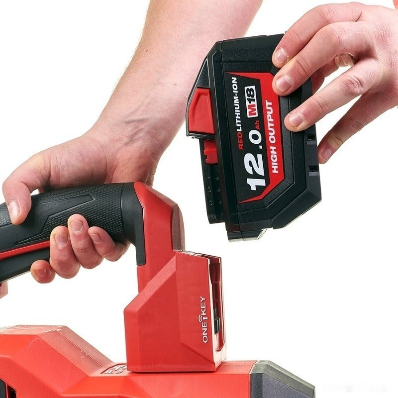 Перфоратор Milwaukee M18 FHM-0C (с 1-им АКБ, кейс) 4933464894 Перфоратор Milwaukee M18 FHM-0C (с 1-им АКБ, кейс) 4933464894