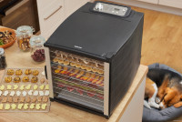 Сушилка для овощей и фруктов Sencor SFD 7000BK