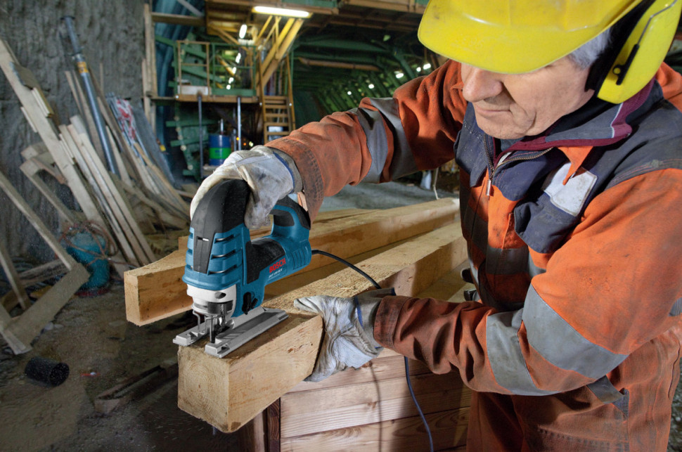 Лобзик Bosch GST 150 BCE Лобзик Bosch GST 150 BCE