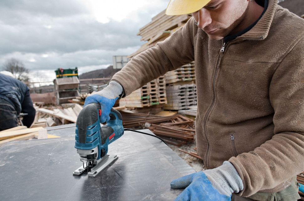 Лобзик Bosch GST 150 BCE Лобзик Bosch GST 150 BCE