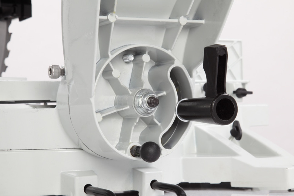 Торцовочная пила Белмаш MS B-305H