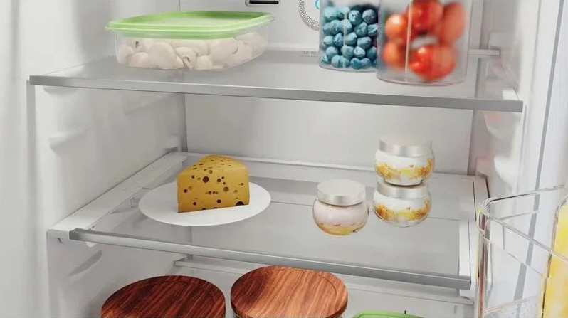 Холодильник с морозильником Hotpoint-Ariston HTW 8202I MX