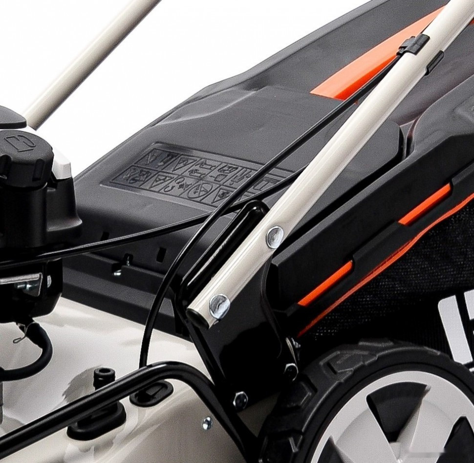 Газонокосилка Helmut TR 46H Газонокосилка Helmut TR 46H