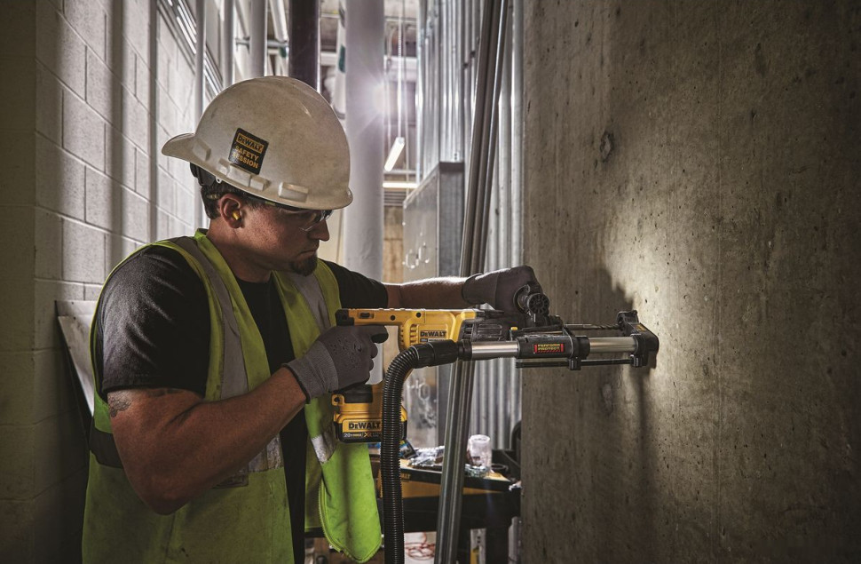 Перфоратор DeWALT DCH133N (без АКБ) Перфоратор DeWALT DCH133N (без АКБ)