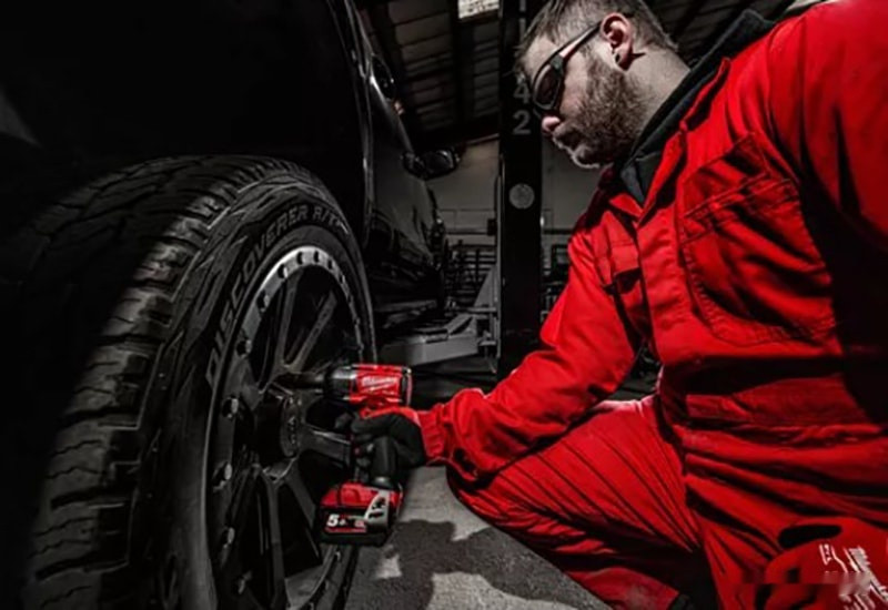 Гайковерт Milwaukee M18 FMTIW2F12-502X 4933478450 (с 2-мя АКБ, кейс) Гайковерт Milwaukee M18 FMTIW2F12-502X 4933478450 (с 2-мя АКБ, кейс)