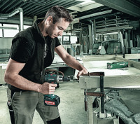 Дрель ударная Metabo SB 18 LT Compact