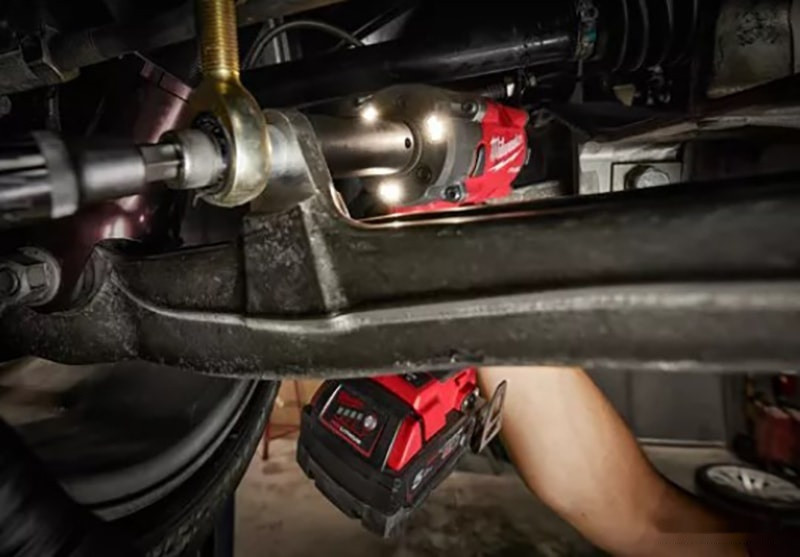 Гайковерт Milwaukee M18 FIW2P12-502X 4933478447 (с 2-мя АКБ, кейс)