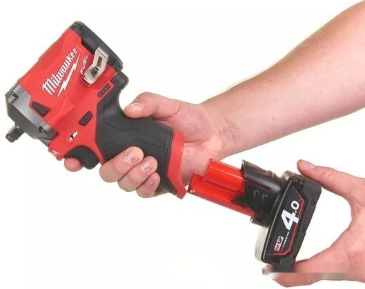 Гайковерт Milwaukee M12 FIW38-0 4933464612 (без АКБ) Гайковерт Milwaukee M12 FIW38-0 4933464612 (без АКБ)