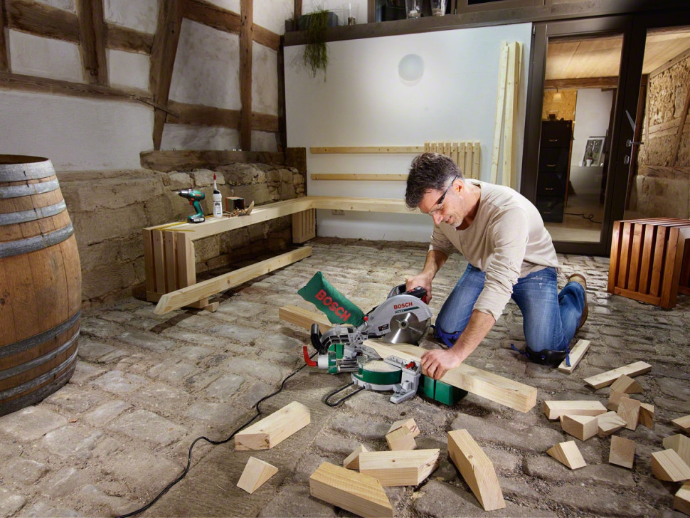 Торцовочная пила Bosch PCM 8 S Торцовочная пила Bosch PCM 8 S