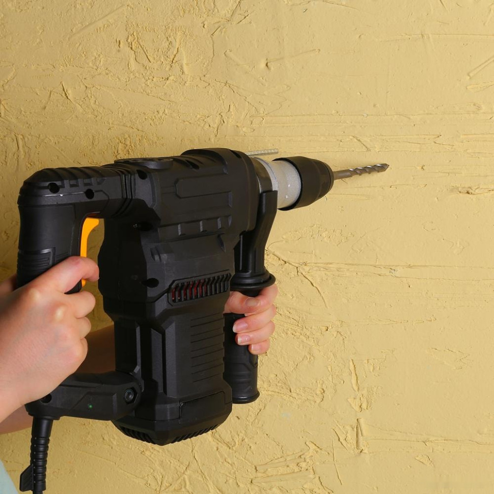 Перфоратор Deko DKH1600W SET 7 Перфоратор Deko DKH1600W SET 7