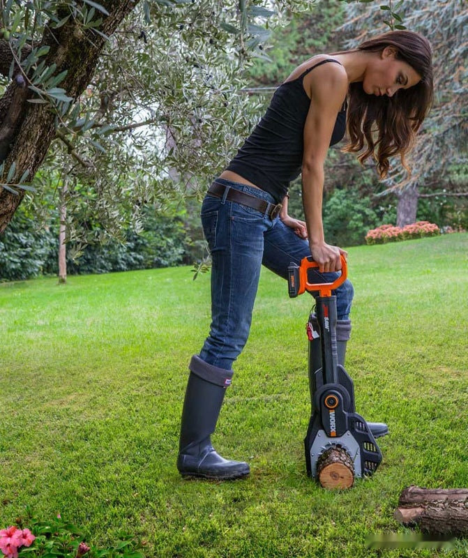 Аккумуляторная пила Worx JawSaw WG329E.9 (без АКБ)