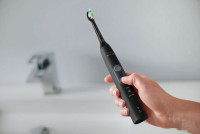 Электрическая зубная щетка Philips HX6850/57