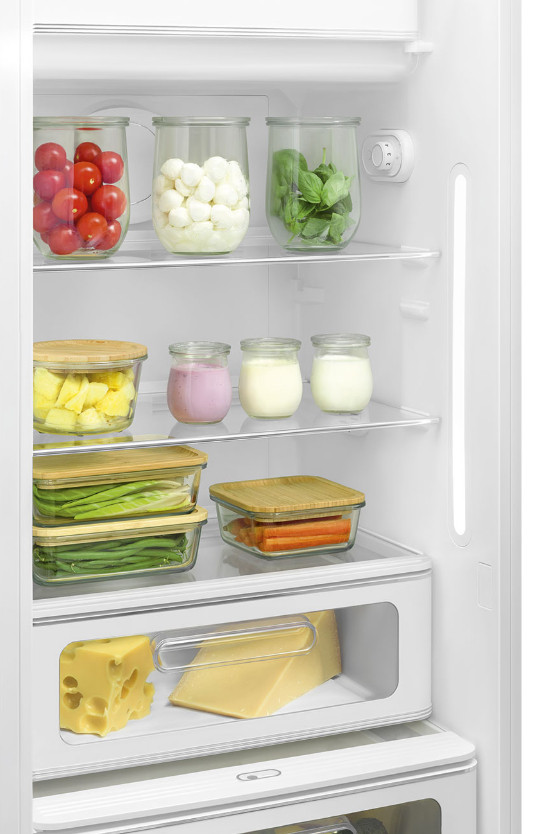 Однокамерный холодильник Smeg FAB28LWH5 Однокамерный холодильник Smeg FAB28LWH5