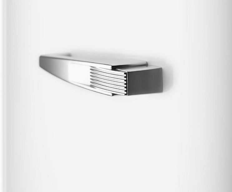 Однокамерный холодильник Smeg FAB28LWH5 Однокамерный холодильник Smeg FAB28LWH5