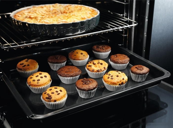 Духовой шкаф Electrolux SurroundCook 600 EOF5H50BX