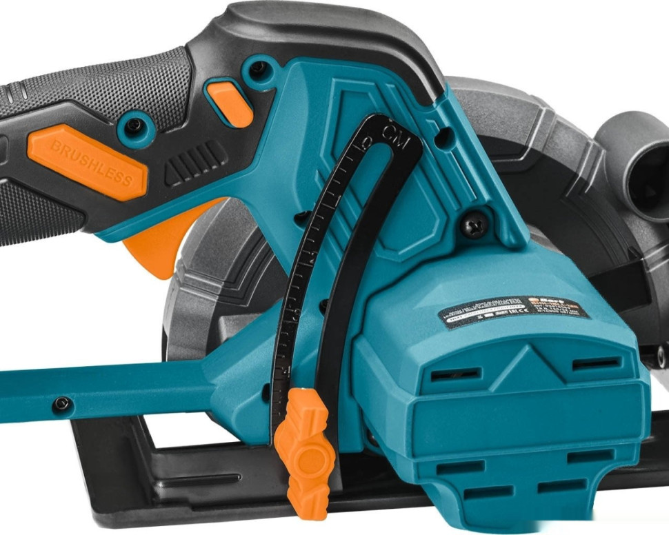 Дисковая (циркулярная) пила BORT BHK-18Li-125 (с 2-мя АКБ) Дисковая (циркулярная) пила BORT BHK-18Li-125 (с 2-мя АКБ)