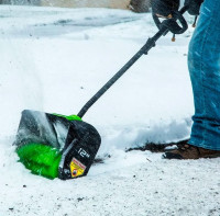 Снегоуборщик Greenworks GD40SSK4 (с АКБ 4000 mAh)