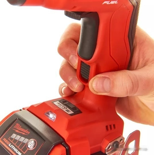 Шуруповерт для гипсокартона Milwaukee M18 FSG-0X 4933459201 (без АКБ, кейс)